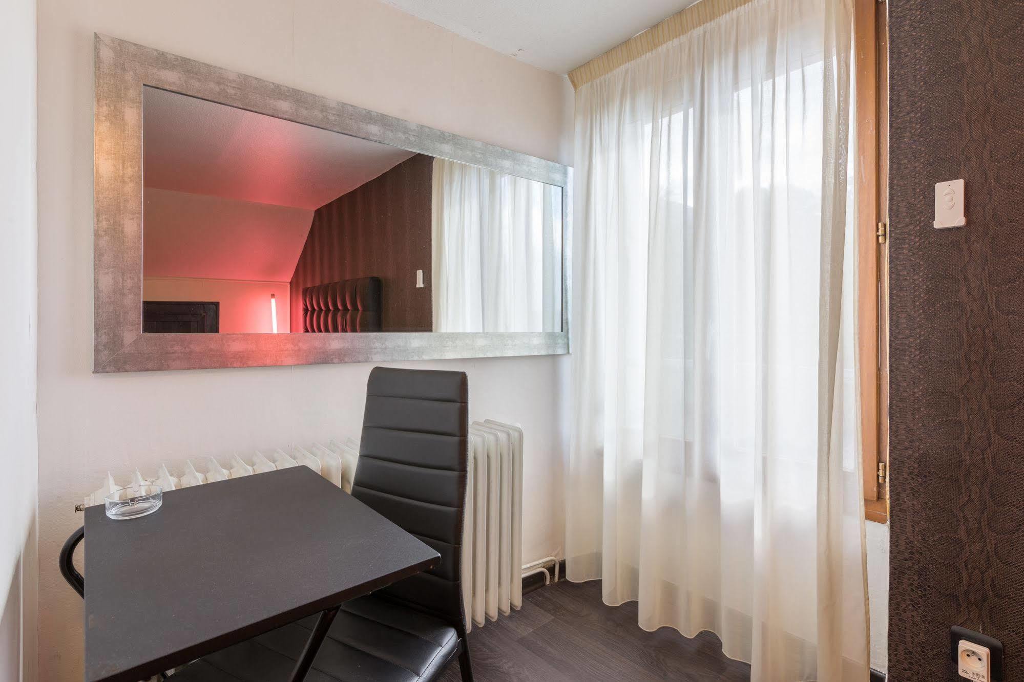 Alp'Hotel Voreppe Εξωτερικό φωτογραφία