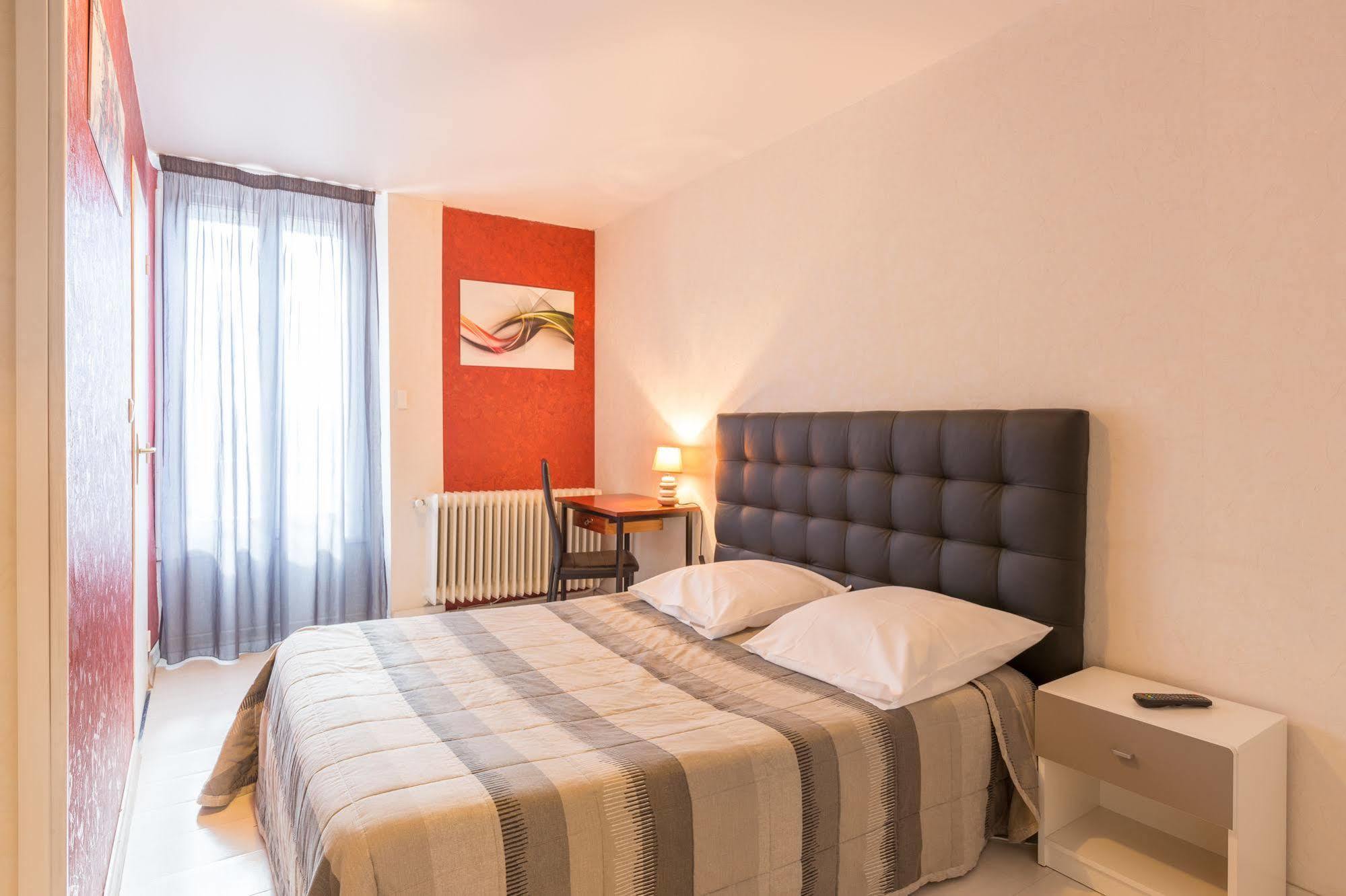 Alp'Hotel Voreppe Εξωτερικό φωτογραφία