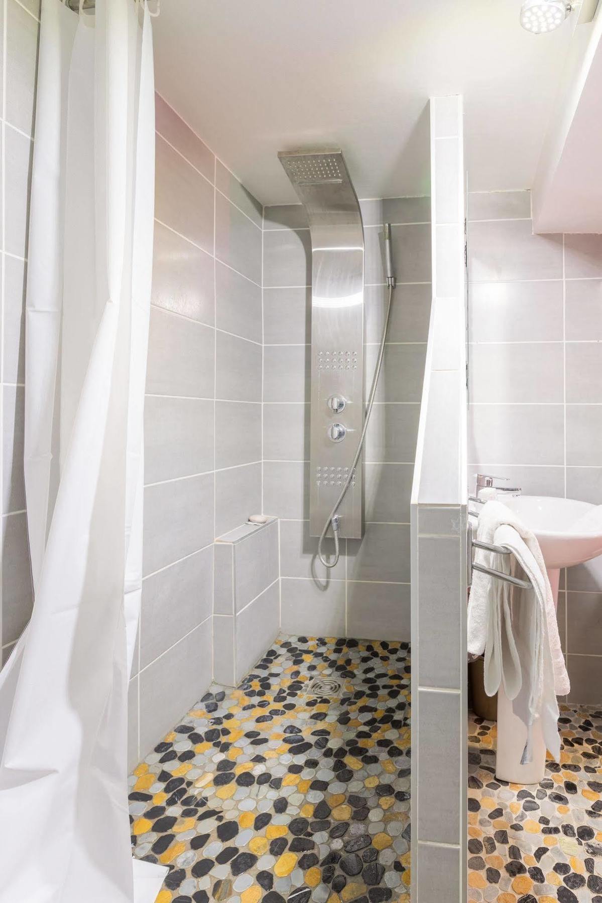 Alp'Hotel Voreppe Εξωτερικό φωτογραφία