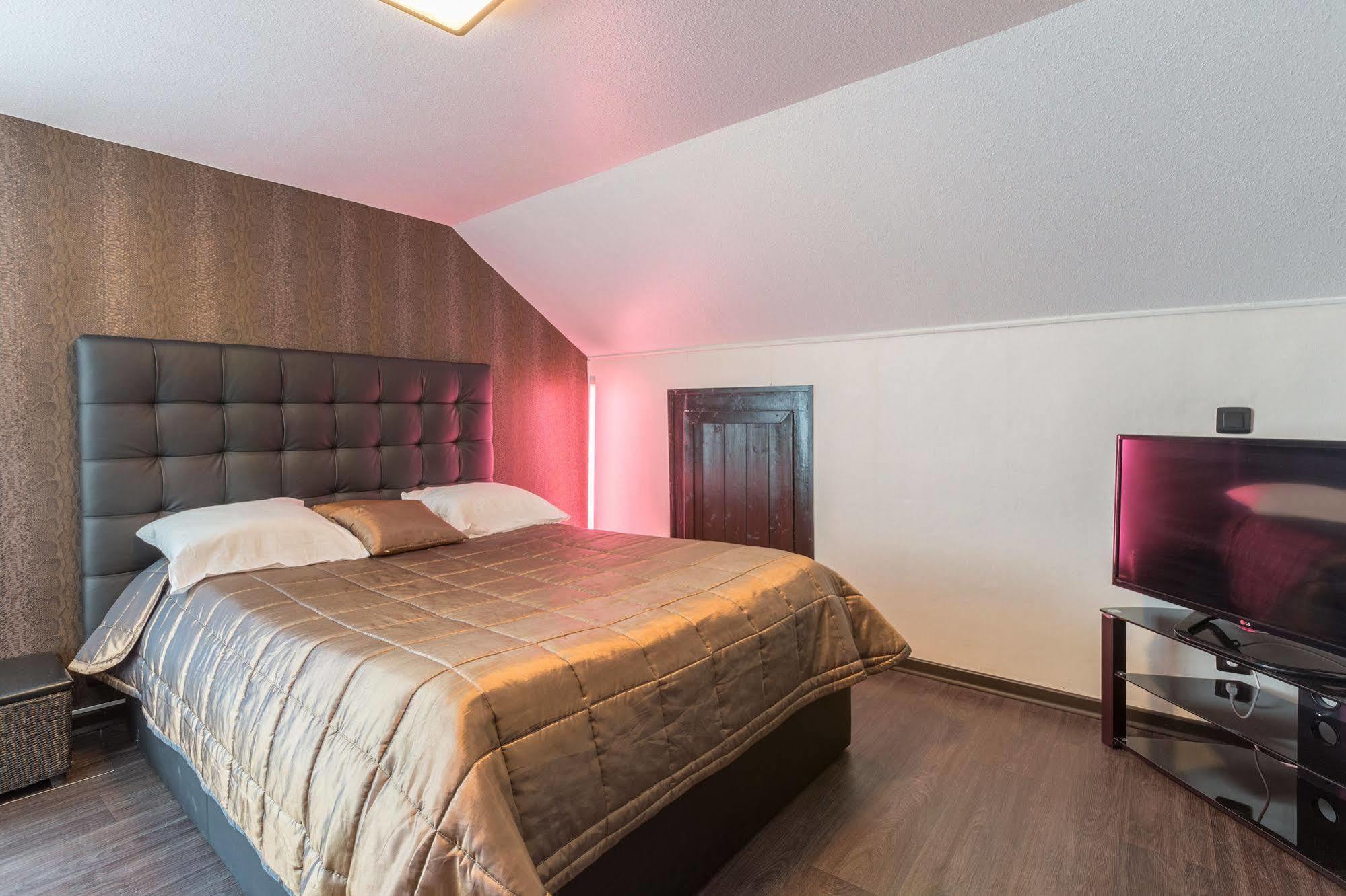 Alp'Hotel Voreppe Εξωτερικό φωτογραφία